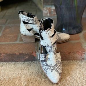 Crevo Jessamine Bootie